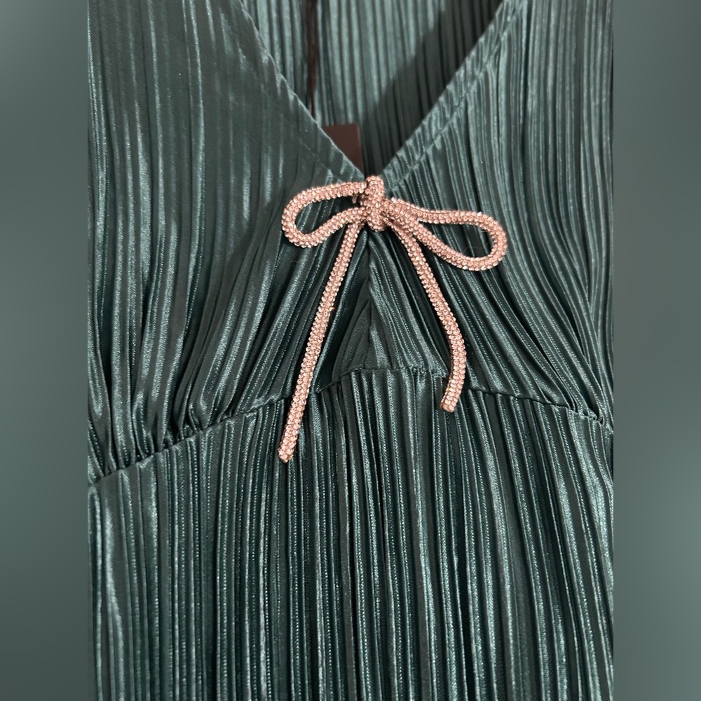 Rachel Zoe Emerald Pleated V-Neck Blouse - Picture 5 of 6